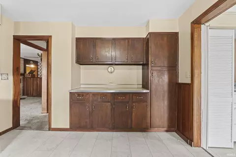 Kitchen - 165 State Road 1 Rd, Hamilton, IN 46742 photo 2 of 2