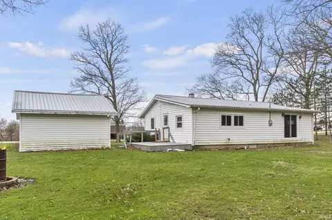 Exterior - 165 State Road 1 Rd, Hamilton, IN 46742 photo 7 of 10