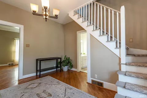 Entry Way - 2107 Park Ave, Bedford, IN 47421 photo 2 of 2