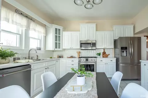 Kitchen - 2107 Park Ave, Bedford, IN 47421 photo 3 of 3