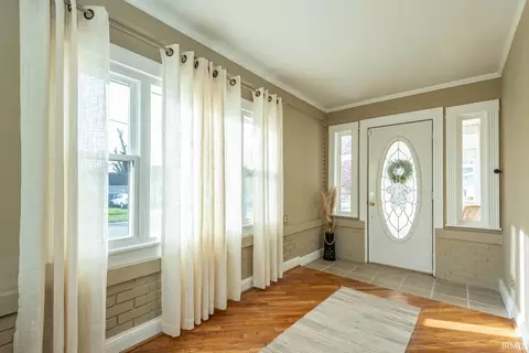 Entry Way - 2107 Park Ave, Bedford, IN 47421 photo 1 of 2