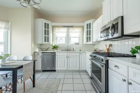 Kitchen - 2107 Park Ave, Bedford, IN 47421 photo 2 of 3