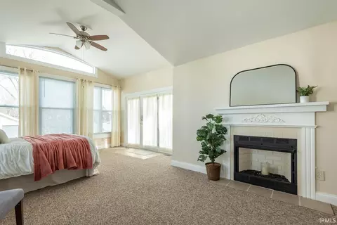 Bedroom - 2107 Park Ave, Bedford, IN 47421 photo 3 of 6