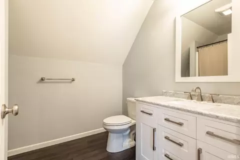 Bath - 2310 E Wimbleton Ln, Bloomington, IN 47401 photo 4 of 4