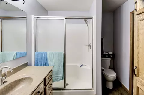 Bath - 1010 Smith St, Roanoke, IN 46783 photo 1 of 3