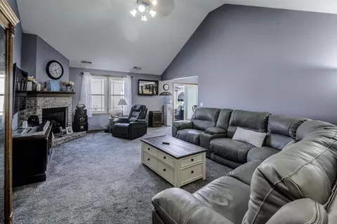 Living - 1010 Smith St, Roanoke, IN 46783 photo 1 of 4