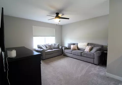Living - 9257 Casey Rd, Pendleton, IN 46064 photo 6 of 6