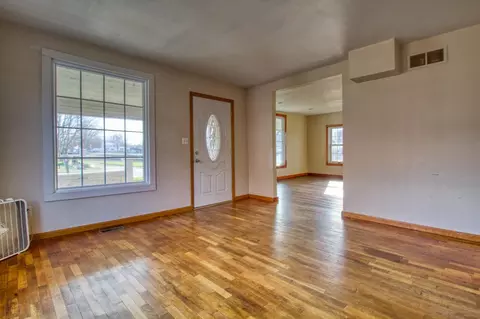 Living - 106 W Section St, Claypool, IN 46510 photo 1 of 4