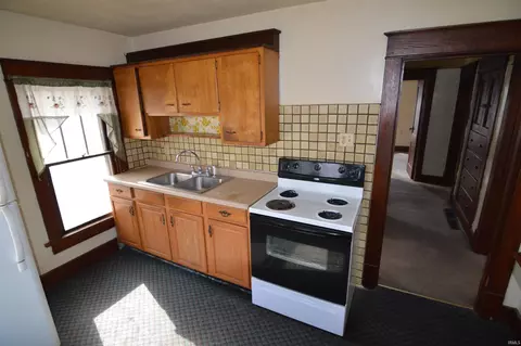 112 E Bowman St, South Bend, IN 46613 photo 14