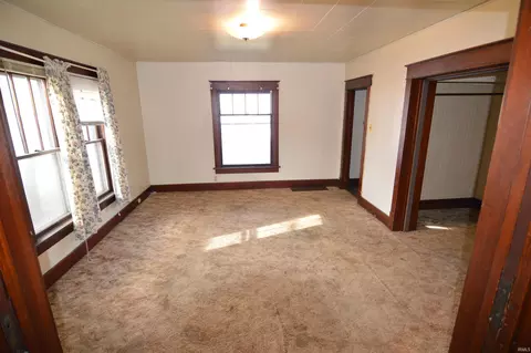 112 E Bowman St, South Bend, IN 46613 photo 3