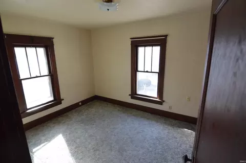 112 E Bowman St, South Bend, IN 46613 photo 9