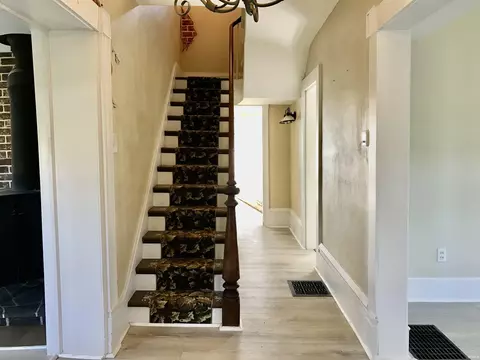 Entry Way - 850 E 600 N Rd, Howe, IN 46746 photo 1 of 2