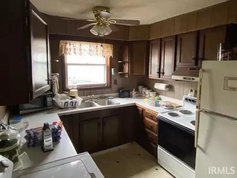 708 Union St, Lagrange, IN 46761 photo 6