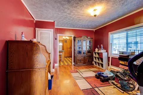 Entry Way - 710 19th St, Bedford, IN 47421 photo 1 of 2