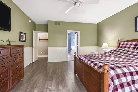 Bedroom - 15034 Indianapolis Rd, Yoder, IN 46798 photo 4 of 6
