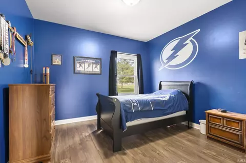 Bedroom - 15034 Indianapolis Rd, Yoder, IN 46798 photo 2 of 6