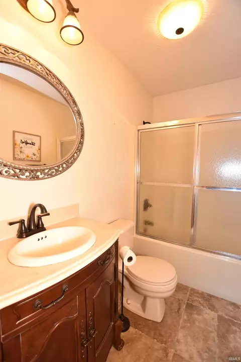 714 E Tracee Ct, Bloomington, IN 47401 photo 16