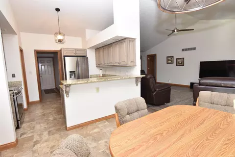 714 E Tracee Ct, Bloomington, IN 47401 photo 6