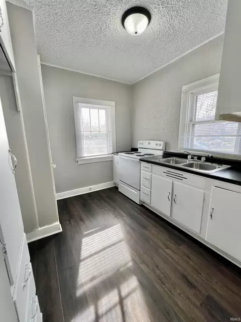 4709 Hanna St, Fort Wayne, IN 46806