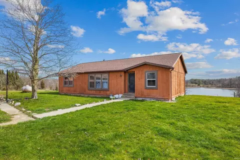 6330 N 925 East Rd, Fremont, IN 46737