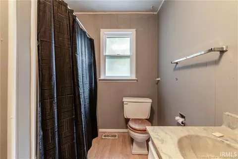 Bath - 1130 N 9th St, Mitchell, IN 47446 photo 1 of 2