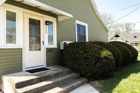 Exterior - 449 N 7th St, Mitchell, IN 47446 photo 3 of 10