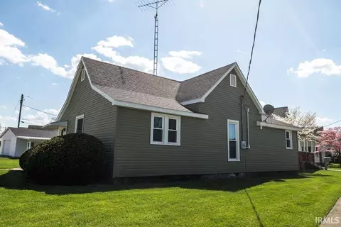 Exterior - 449 N 7th St, Mitchell, IN 47446 photo 10 of 10
