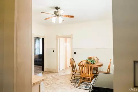 Dining - 449 N 7th St, Mitchell, IN 47446 photo 4 of 4