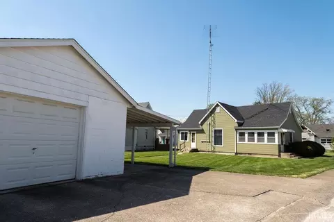 Exterior - 449 N 7th St, Mitchell, IN 47446 photo 7 of 10