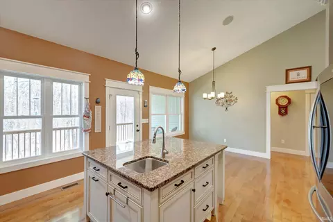 Kitchen - 6976 E State Road 45 Hwy, Bloomington, IN 47408 photo 5 of 6