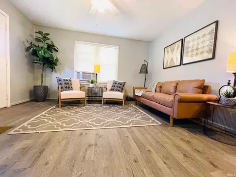Living - 1140 W 1142 W Warren St, Mitchell, IN 47446 photo 1 of 4