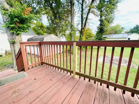 Exterior - 1140 W 1142 W Warren St, Mitchell, IN 47446 photo 7 of 13