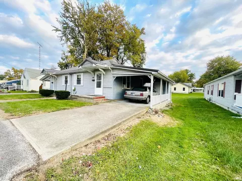 Exterior - 1140 W 1142 W Warren St, Mitchell, IN 47446 photo 3 of 13