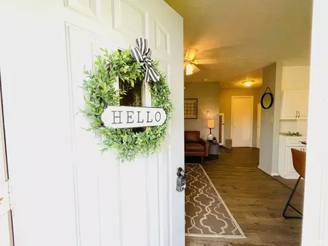 Entry Way - 1140 W 1142 W Warren St, Mitchell, IN 47446 photo 1 of 2