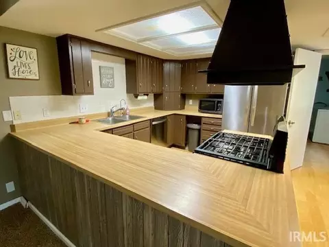 Kitchen - 215 N 035 W, Lagrange, IN 46761 photo 2 of 3