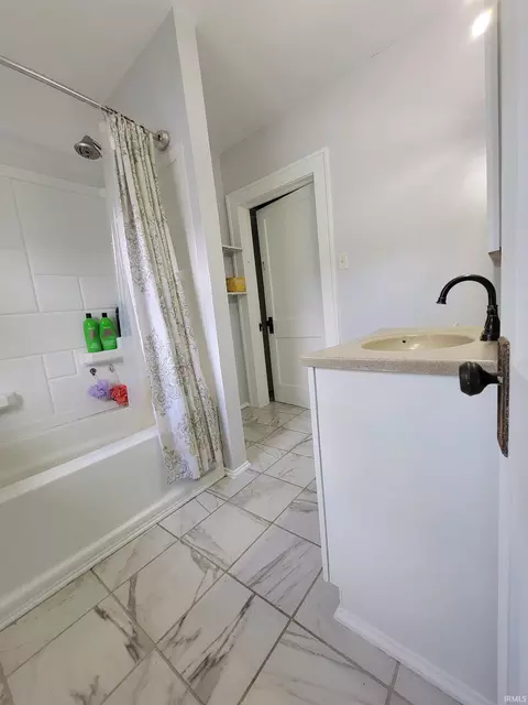 Bath - 610 E State St, Princeton, IN 47670 photo 3 of 3