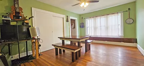 Dining - 610 E State St, Princeton, IN 47670 photo 2 of 2