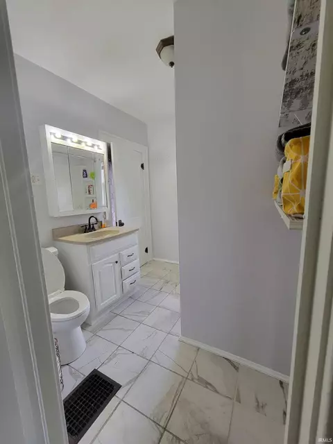 Bath - 610 E State St, Princeton, IN 47670 photo 2 of 3