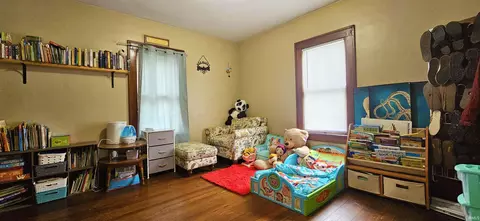 Living - 610 E State St, Princeton, IN 47670 photo 2 of 3