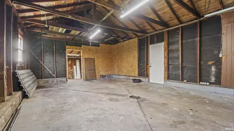 Exterior - 335 S Oak St, Waterloo, IN 46793 photo 6 of 11