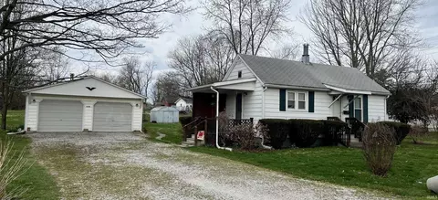 502 Plum St, Mitchell, IN 47446 photo 1
