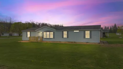 15 Lane 240b Big Otter Lk, Fremont, IN 46737