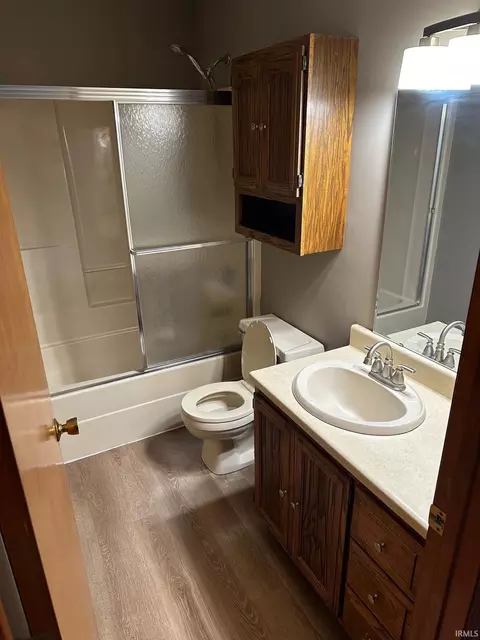 141 E Parkway Dr, Warren, IN 46792 photo 13