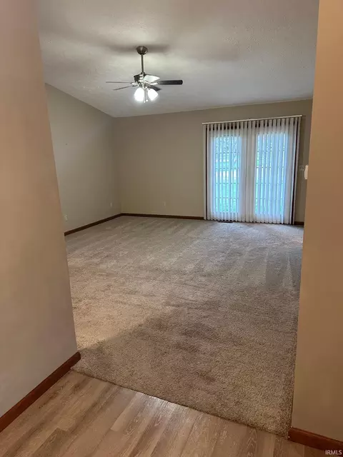 141 E Parkway Dr, Warren, IN 46792 photo 7