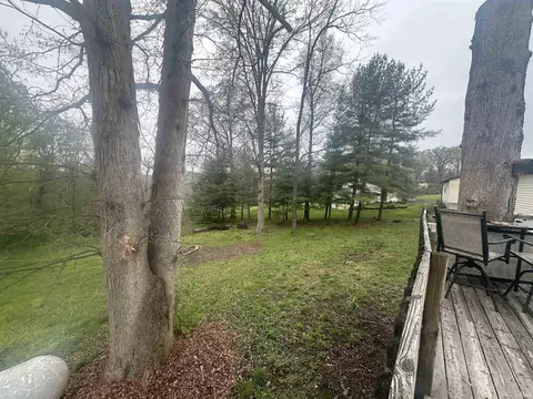 Exterior - 3060 W Shaw Rd, Bloomington, IN 47403 photo 6 of 9