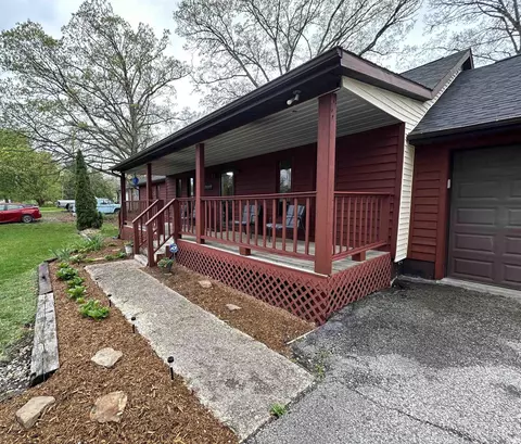 Exterior - 3060 W Shaw Rd, Bloomington, IN 47403 photo 2 of 9