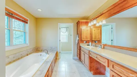 Bath - 2623 E Clarkway Dr, Bloomington, IN 47401 photo 1 of 1