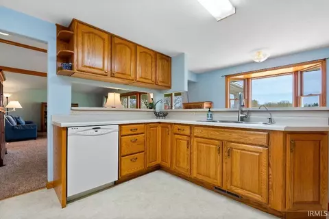 Kitchen - 6002 Terry Lake Rd, Hamilton, IN 46742 photo 2 of 2