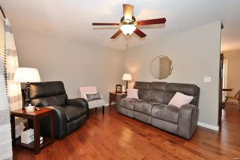 1012 E Wabash St, Converse, IN 46919 photo 5