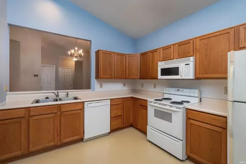 3705 E Barrington Dr #B202, Bloomington, IN 47408 photo 6